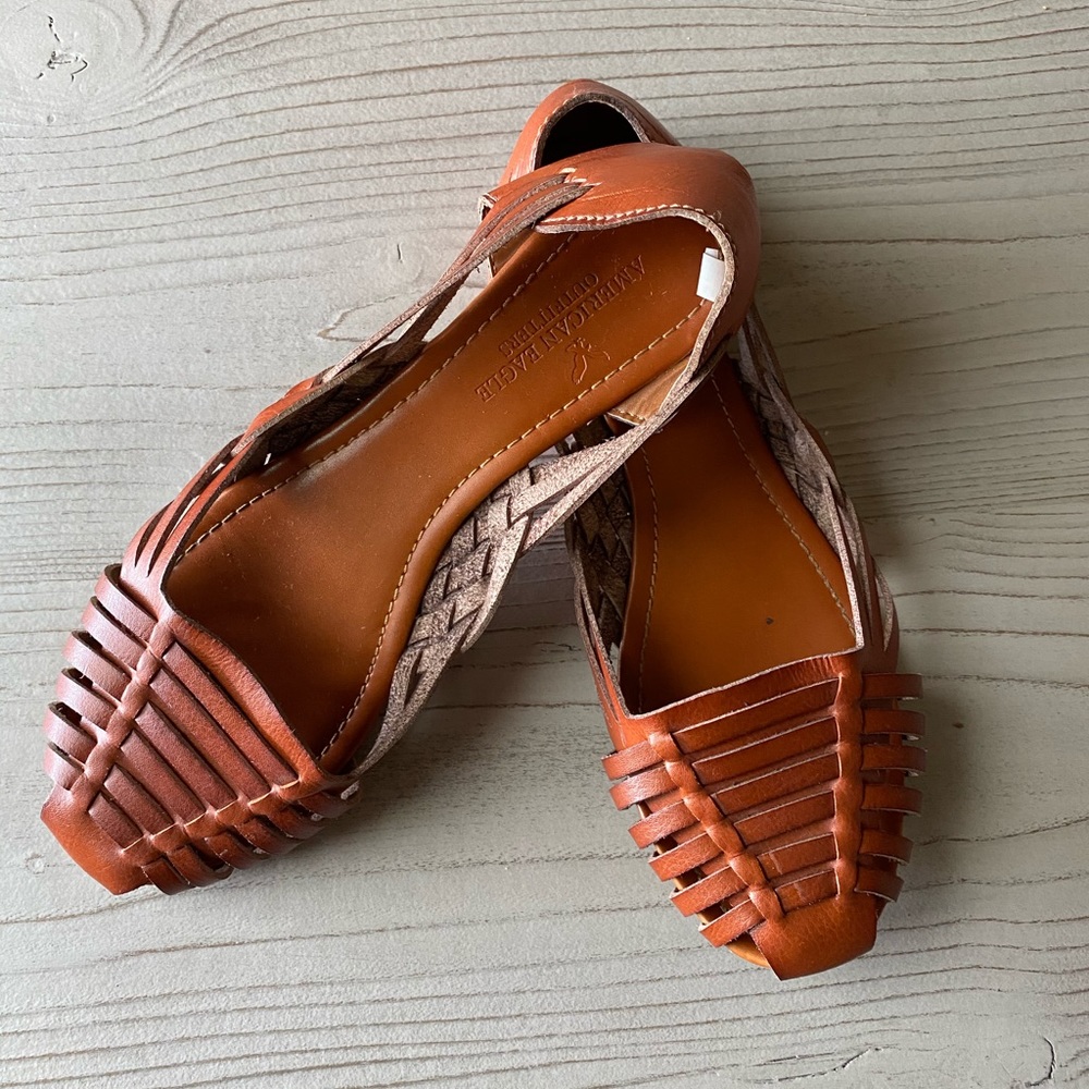 American Eagle Faux Leather Huarache Sandal Sz 7